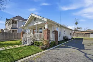 2613 Lorraine St, Houston, TX 77026 - Photo 2