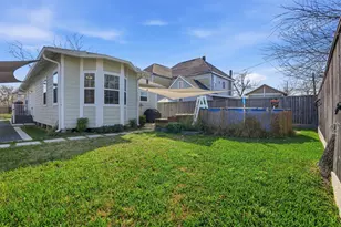 2613 Lorraine St, Houston, TX 77026 - Photo 20