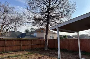 1127 Christmas Point Dr, Bacliff, TX 77518 - Photo 6