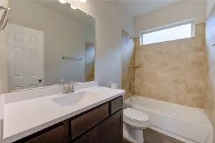 13217 Dalvay Beach Dr, Texas City, TX 77568 - Photo 34