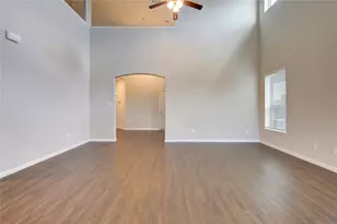 13217 Dalvay Beach Dr, Texas City, TX 77568 - Photo 10