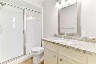 127 Talisman St, Lake Jackson, TX 77566 - Photo 16