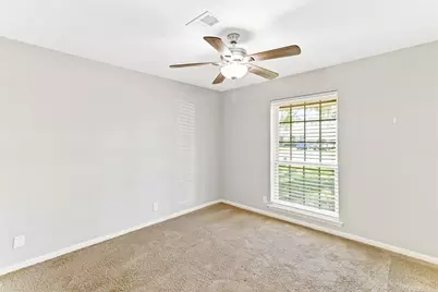 127 Talisman Street, Lake Jackson, TX 77566 - Photo 16