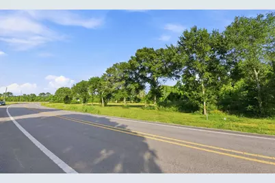 6255 Main Street, Hitchcock, TX 77563 - Photo 6