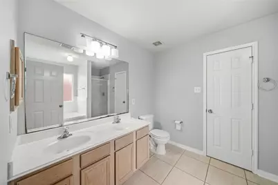 7027 Waveland Drive, Houston, TX 77072 - Photo 26