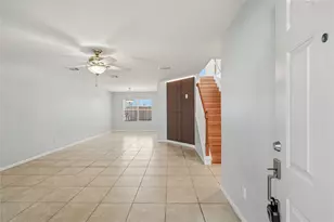 7027 Waveland Dr, Houston, TX 77072 - Photo 4