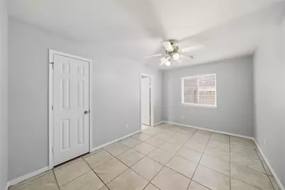 7027 Waveland Drive, Houston, TX 77072 - Photo 16