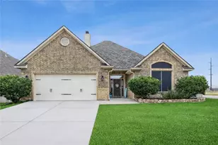 2600 Forest Oaks Dr, College Station, TX 77845 - Photo 2