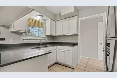 722 N Fall Creek Drive, Houston, TX 77336 - Photo 8