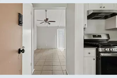 722 N Fall Creek Drive, Houston, TX 77336 - Photo 10