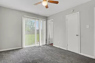 722 N Fall Creek Dr, Houston, TX 77336 - Photo 4
