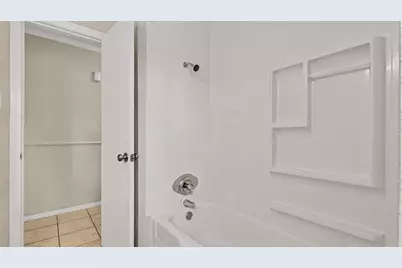 722 N Fall Creek Drive, Houston, TX 77336 - Photo 10