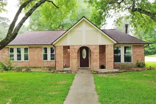1806 Southwood Dr, Woodbranch, TX 77357 - Photo 2