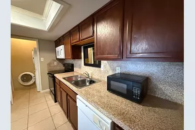 14777 Wunderlich Drive #1807, Houston, TX 77069 - Photo 10