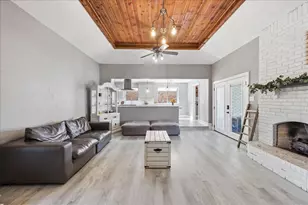 838 Texas Ave, Port Neches, TX 77651 - Photo 12