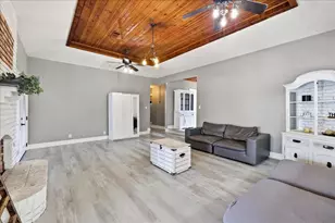 838 Texas Ave, Port Neches, TX 77651 - Photo 10