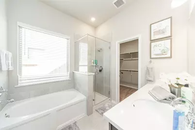 1915 Meadow Trail Drive, Missouri City, TX 77459 - Photo 16