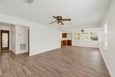 18121 Atkinson Lane, Conroe, TX 77384 - Photo 6