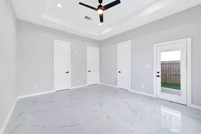 90 Burress Street #B, Houston, TX 77022 - Photo 18