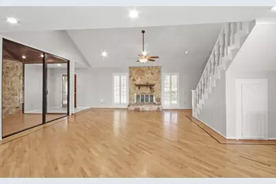 1134 Chestnut Ridge Road, Houston, TX 77339 - Photo 4