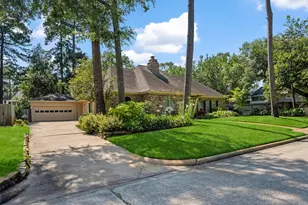 1723 Hidden Villas Dr, Kingwood, TX 77339 - Photo 2