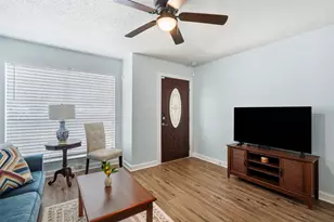 7916 Santa Catalina, San Antonio, TX 78250 - Photo 4