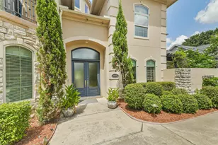 2502 Chimney Rock Rd, Houston, TX 77056 - Photo 2
