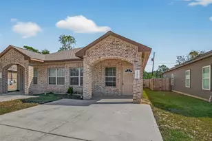 9306 Bean St, Houston, TX 77028 - Photo 2
