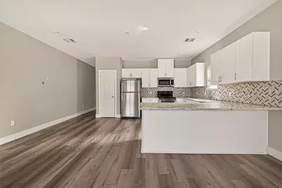 9306 Bean Street #A-B, Houston, TX 77028 - Photo 12