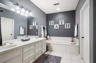 9292 Deepwater Dr, Montgomery, TX 77356 - Photo 28