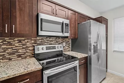 18800 Egret Bay Boulevard #609, Webster, TX 77058 - Photo 10