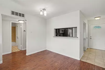 18800 Egret Bay Boulevard #609, Webster, TX 77058 - Photo 8