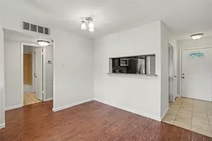 18800 Egret Bay Blvd, Webster, TX 77058 - Photo 8