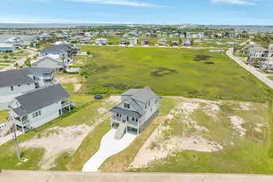 714 Vista Bella, Galveston, TX 77554 - Photo 6