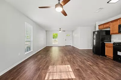 326 S Bell Drive, Texas City, TX 77591 - Photo 2