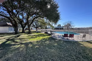 5008 Blaschke Rd, Schulenburg, TX 78956 - Photo 18