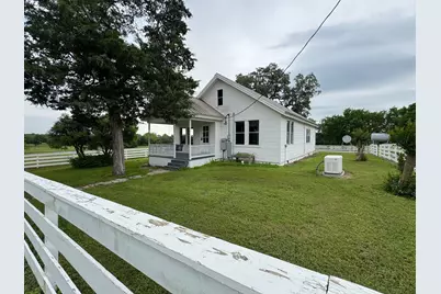 5006 Blaschke Road Road, Schulenburg, TX 78956 - Photo 2