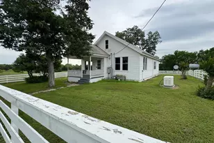 5006 Blaschke Road Rd, Schulenburg, TX 78956 - Photo 2