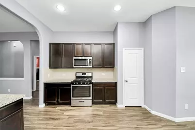 2335 Spring Hollow Drive, Baytown, TX 77521 - Photo 10