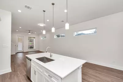 221 Cockerel Street #B, Houston, TX 77018 - Photo 8