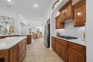 14611 Laurenwood Ct, Humble, TX 77396 - Photo 6