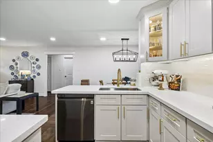 5417 Nina Lee Ln, Houston, TX 77092 - Photo 2