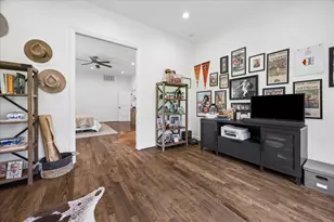 5417 Nina Lee Ln, Houston, TX 77092 - Photo 8