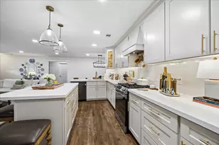 5417 Nina Lee Ln, Houston, TX 77092 - Photo 12