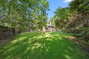 10214 Huntington View Dr, Houston, TX 77099 - Photo 32