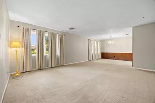10214 Huntington View Dr, Houston, TX 77099 - Photo 8