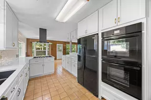 10214 Huntington View Dr, Houston, TX 77099 - Photo 12
