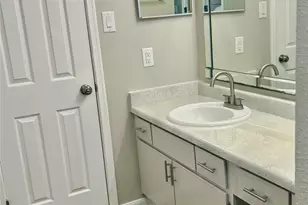 12660 Ashford Point Dr, Houston, TX 77082 - Photo 16