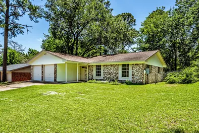 2615 Chimney Rock, Huntsville, TX 77320 - Photo 4