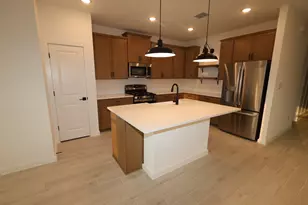 124 Knight Bayou Dr, Dayton, TX 77535 - Photo 4